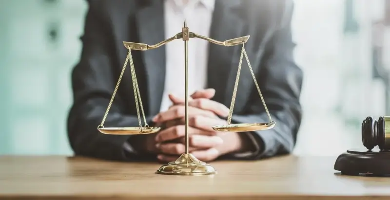 Reklama adwokatów w mediach tradycyjnych i online